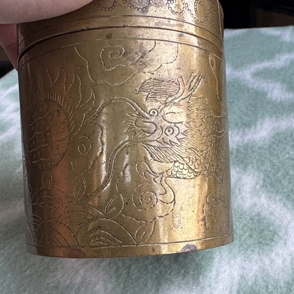 Vintage Brass Dragon Motif double happiness Container with lid - Picture 6 of 11
